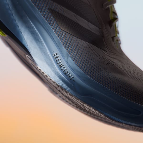 adidas presenta Supernova Rise 2, innovando en cada paso